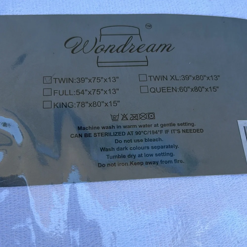 Wondream waterproof mattress protector bamboo NWT